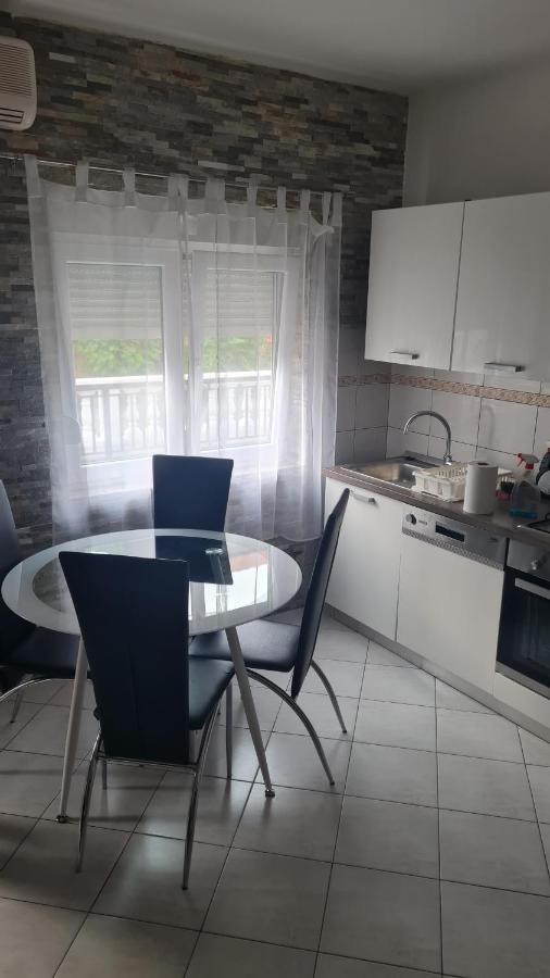 Apartment Lovmar زادار المظهر الخارجي الصورة