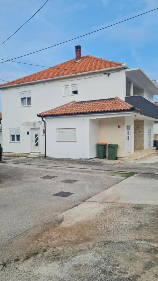 Apartment Lovmar زادار المظهر الخارجي الصورة